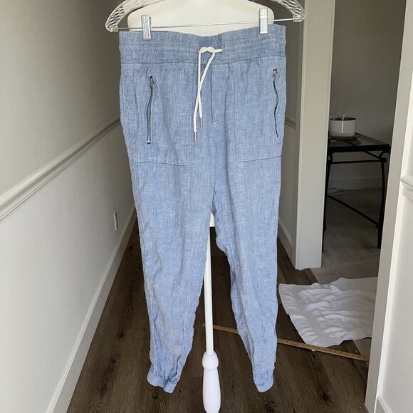 Athleta Cabo Linen Jogger Sz 4 Light Blue Chambray Pants Casual Zip Pockets - Picture 1 of 12